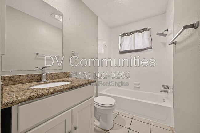 Building Photo - 5041 E Ridge Creek Dr