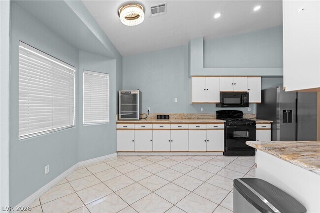 Building Photo - 5141 Eldora Ave