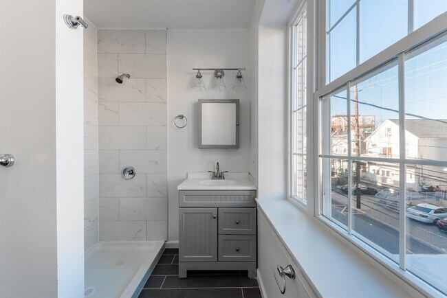 Building Photo - 67 70th St