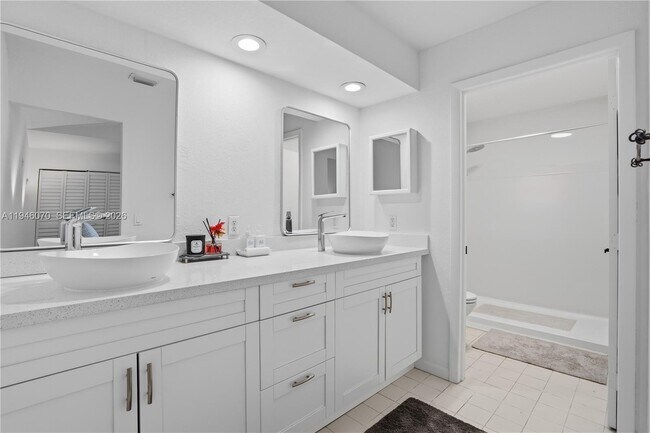 Building Photo - 15006 SW 141st Ct