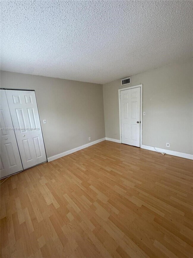 Building Photo - 7025 W Sunrise Blvd