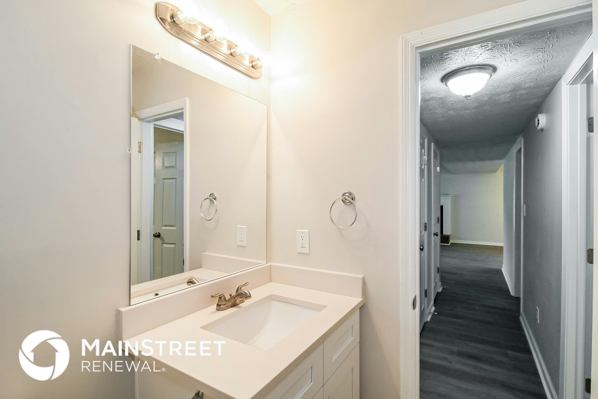 Building Photo - 785 Redland Dr