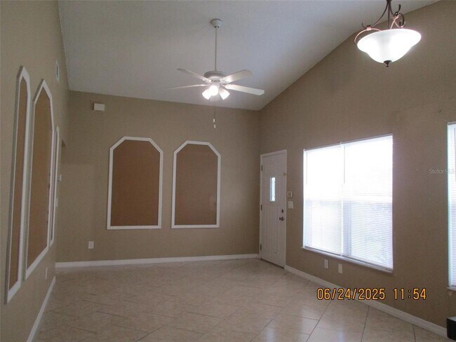 Building Photo - 3125 Wickham Ave