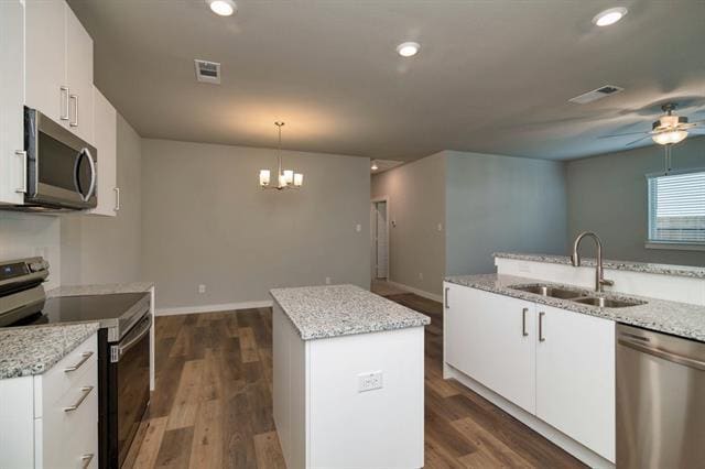 Building Photo - 729 Fallow Dr