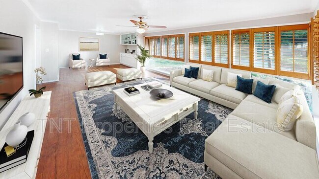 Building Photo - 1102 S Magnolia St