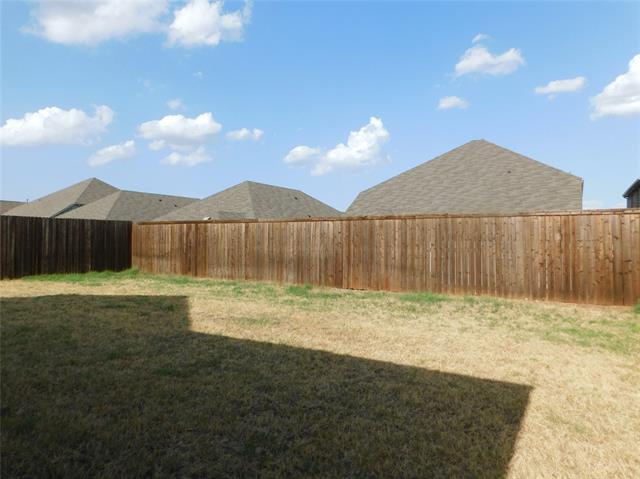 Building Photo - 3500 Kingsview Dr