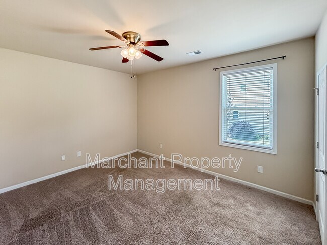 Building Photo - 159 Waltzing Vine Ln