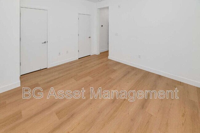 Building Photo - 3909 Wattling St