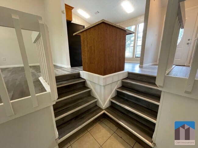 Building Photo - 1086 Riva Ridge Dr