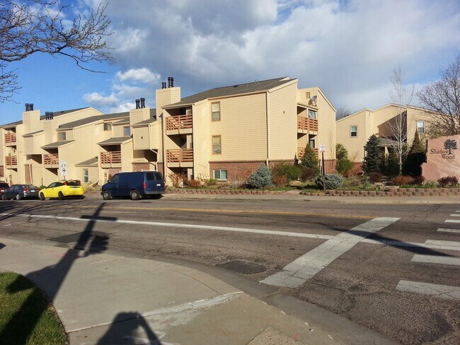 Building Photo - Mountain View 2 Bed 2 Bath 2 Balconies Top Floor Condo-Tons of Amenities