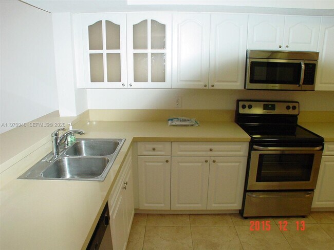 Building Photo - 8292 NW 24th St