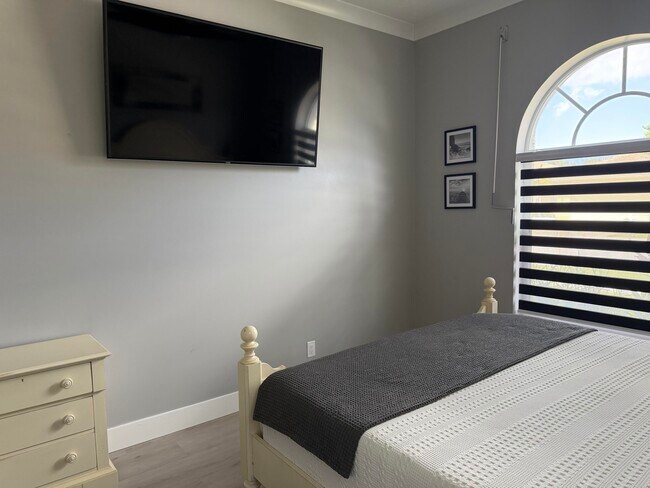 Building Photo - 3755 Spring Crest Ct