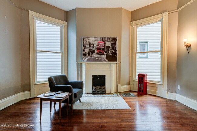 Building Photo - 1422 Highland Ave