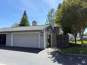 Building Photo - Modern 3 Bedroom Condo w/ Garage Vacaville...