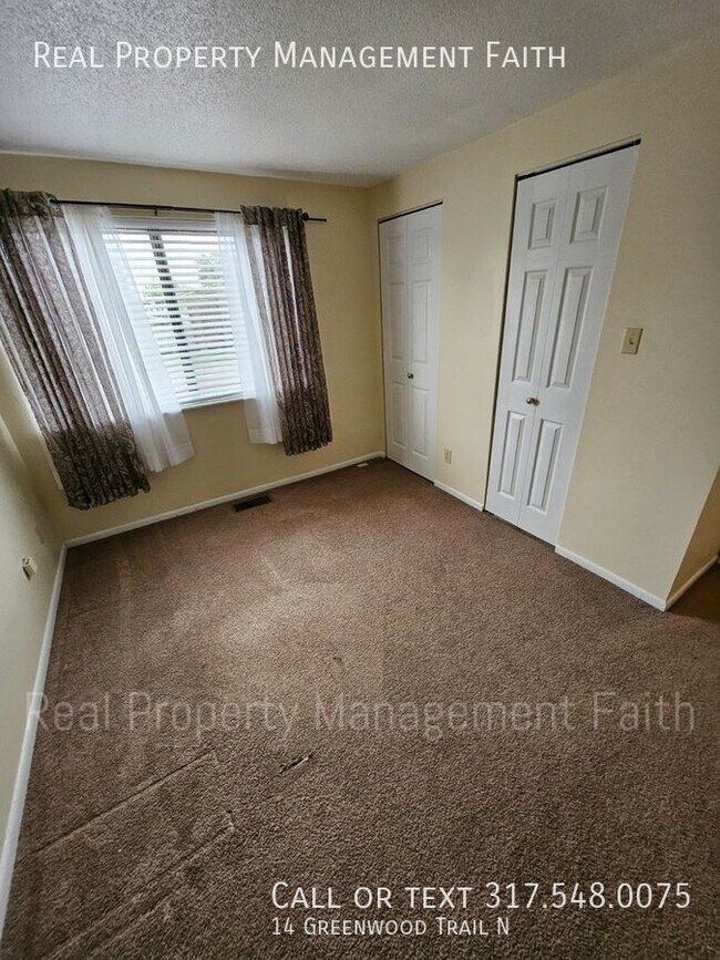 Building Photo - 14 Greenwood Trail N Dr