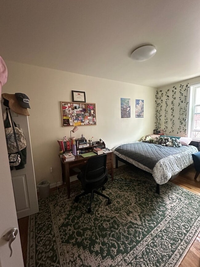 Building Photo - 1 Aberdeen St