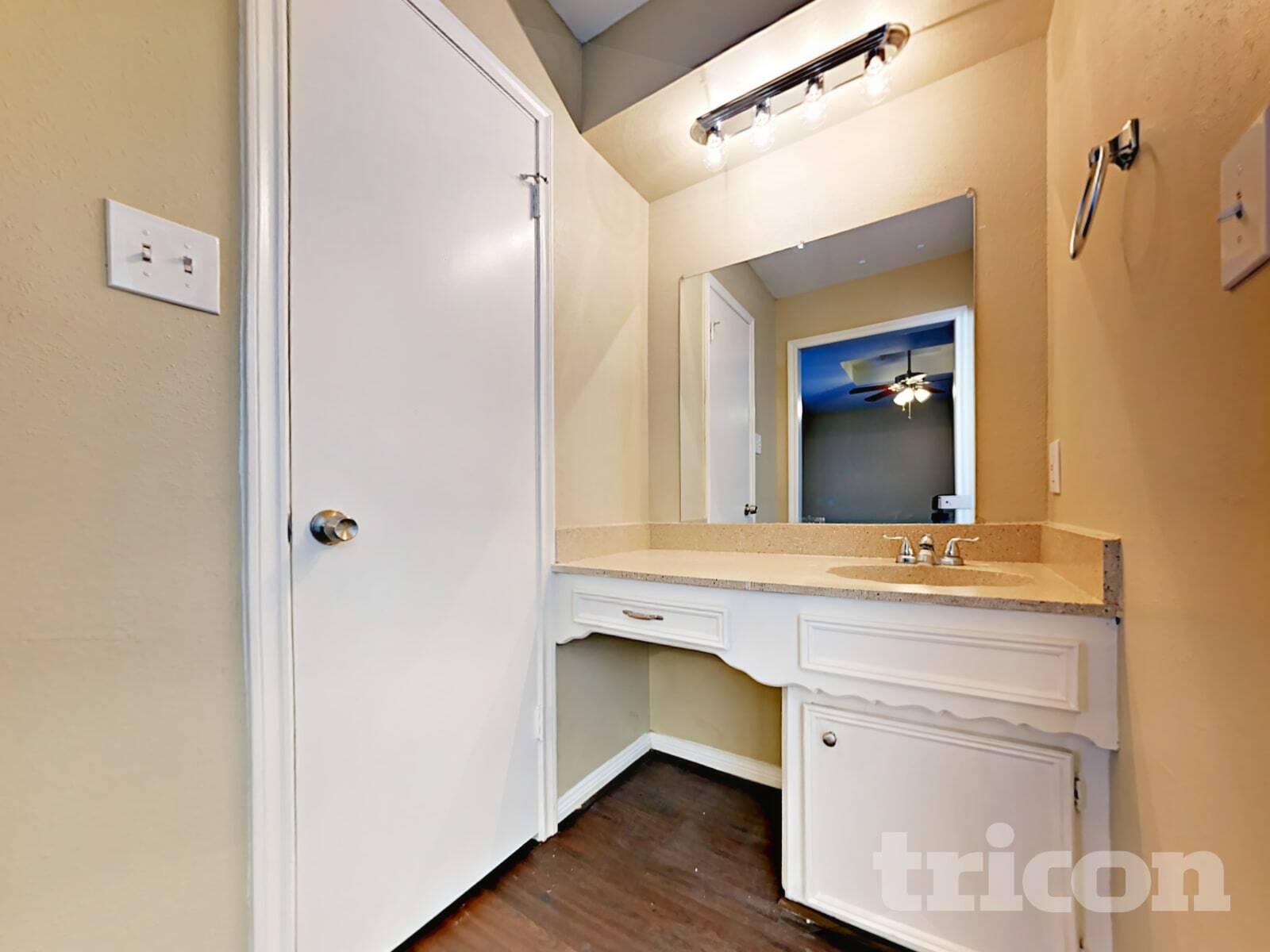 Building Photo - 16311 Green Shade Dr