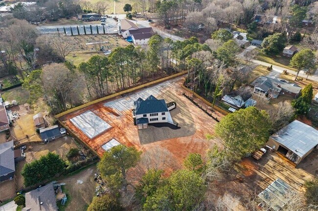 Building Photo - 2895 Jones Mill Rd