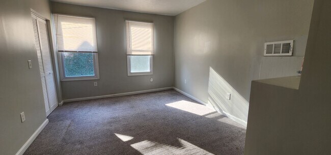 Building Photo - Renovated single-family home