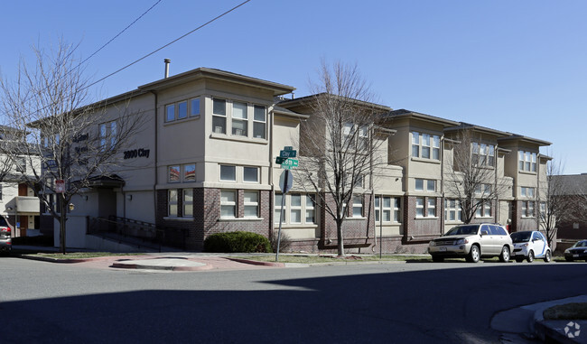 Building Photo - Highland Square Lofts