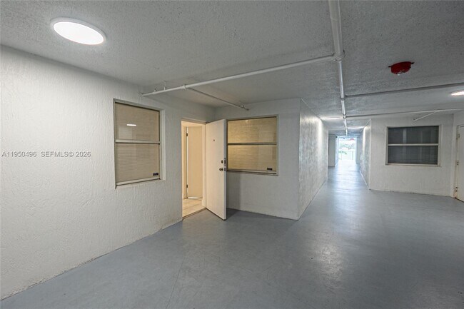 Building Photo - 2575 SW 27th Ave