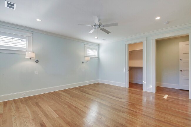 Building Photo - 5br Bethesda Home for Rent