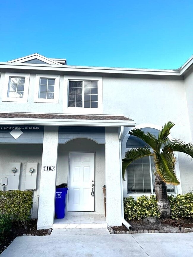 Building Photo - 1109 SW 44th Way