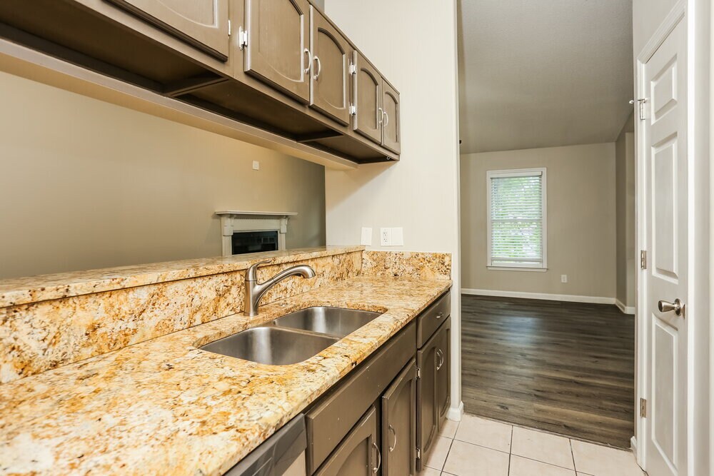 Building Photo - 2400 Boone Pl