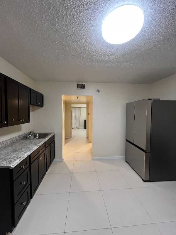 Building Photo - 2715 Cherry Rd