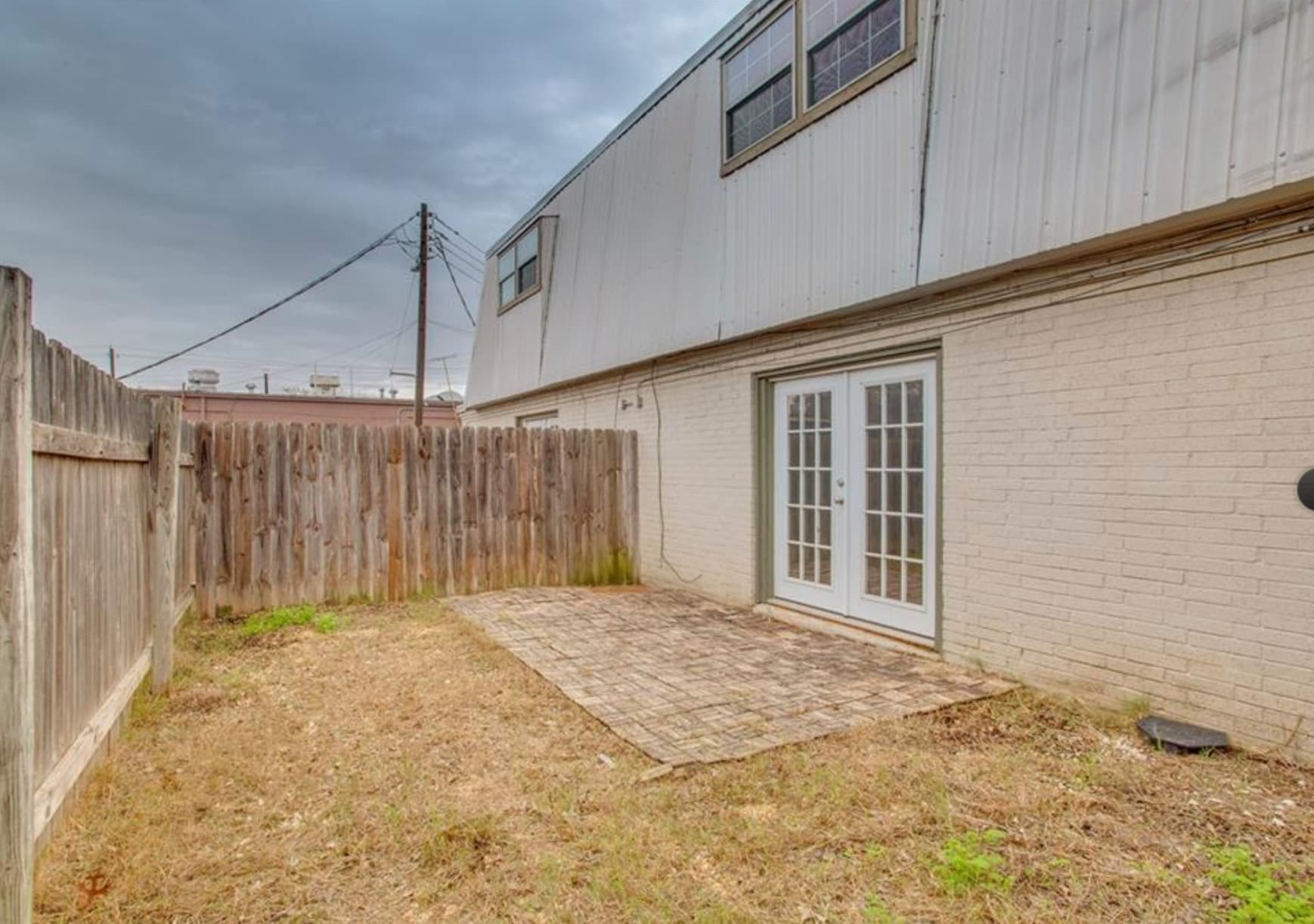 Building Photo - 2501 Mission Hill Dr