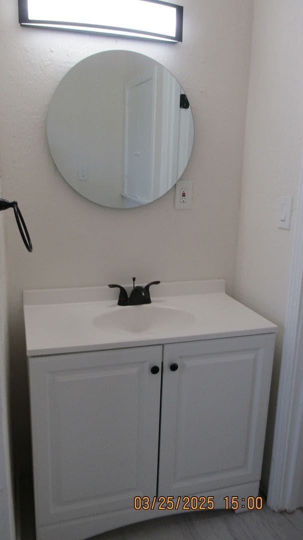 Building Photo - Newly renovated spacious cottage in Mountain View Subdivision!