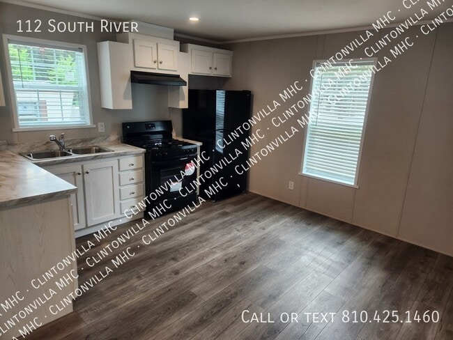 Building Photo - 112 South River-