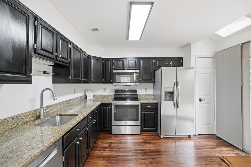 Building Photo - 12327 Sour Cherry Way