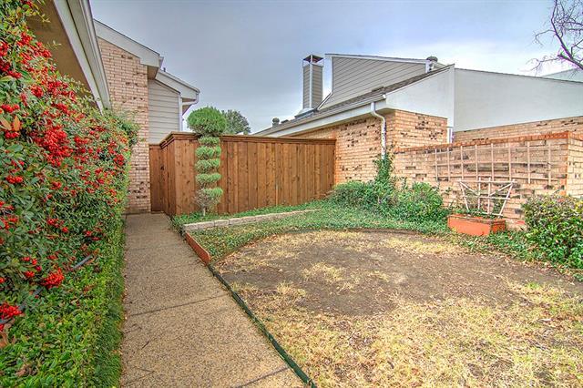 Building Photo - 2106 Willowgate Ln