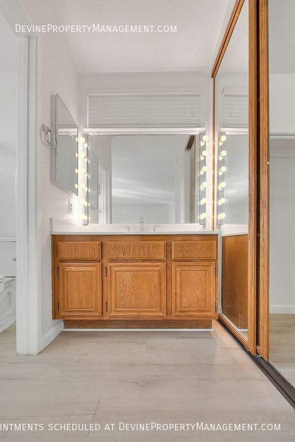 Building Photo - 902 California Privado