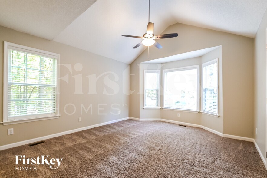 Building Photo - 8900 Juaquin Ln