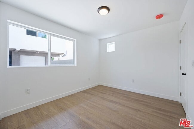 Building Photo - 7306 Independence Ave