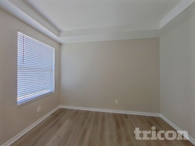 Building Photo - 10645 Navigation Dr