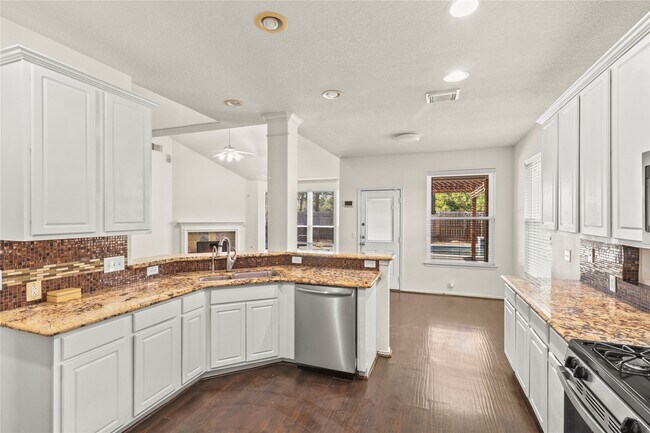 Building Photo - 20510 Pioneer Bend Ct