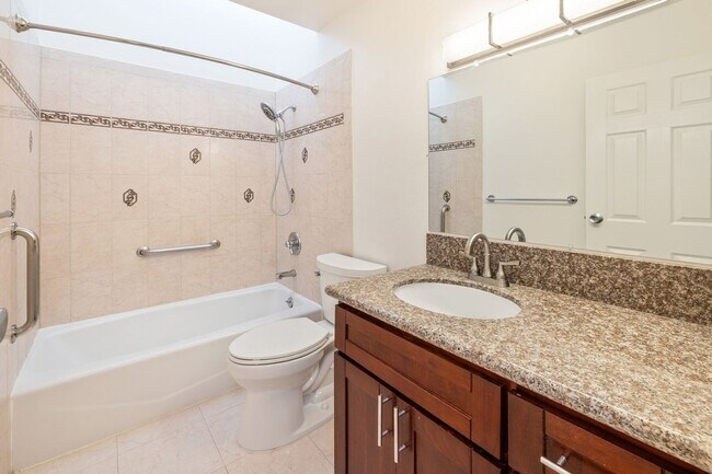 Building Photo - Spacious, 4 bedroom 2 bath single family home in Mililani! *First showing on Monday, January 5th ...