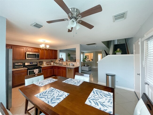 Building Photo - 2642 Skyview Ridge Ct