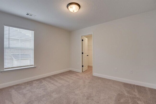 Building Photo - 1011 Spotswood Cir