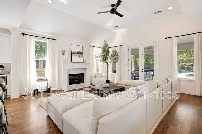 Building Photo - 299 Wilkinson Pl