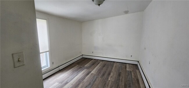 Building Photo - 113 W Seneca St