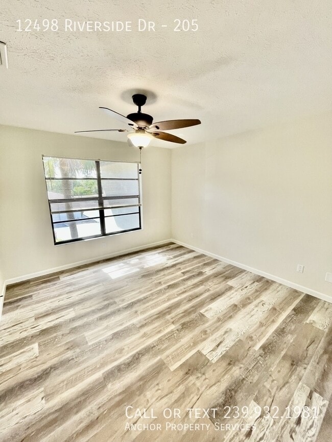 Building Photo - 12498 Riverside Dr