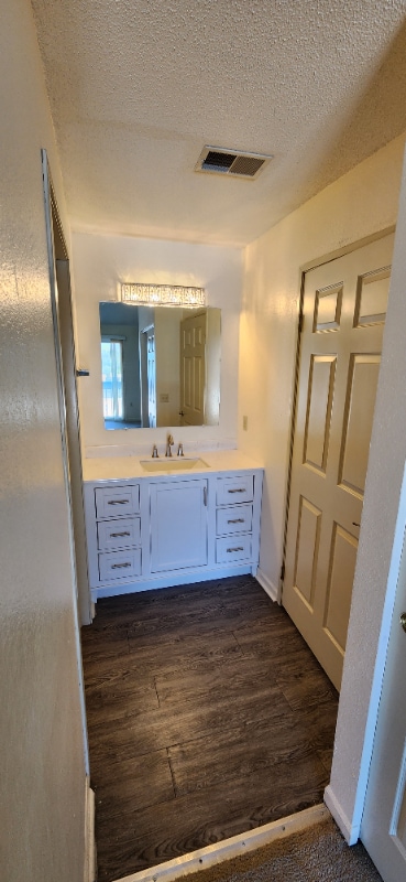 Building Photo - 10085 W Lisbon Ave