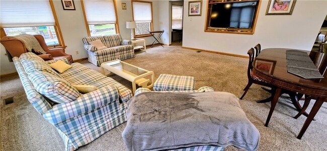 Building Photo - 315 Laurens St