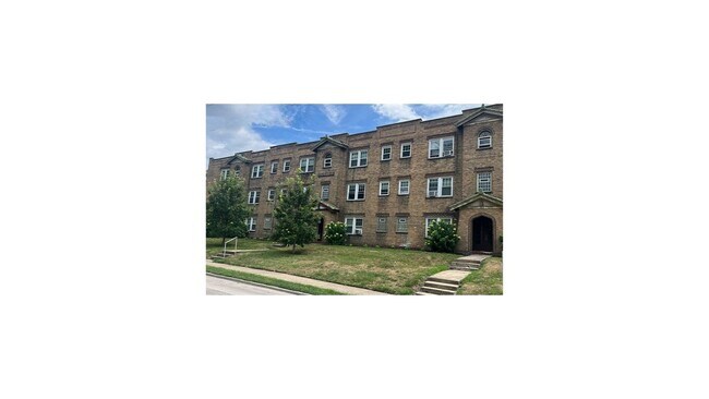 Building Photo - 415 Probasco St