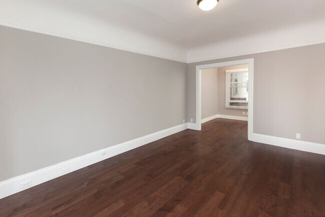 Building Photo - Lower Haight: Recently Renovated Studio w/...