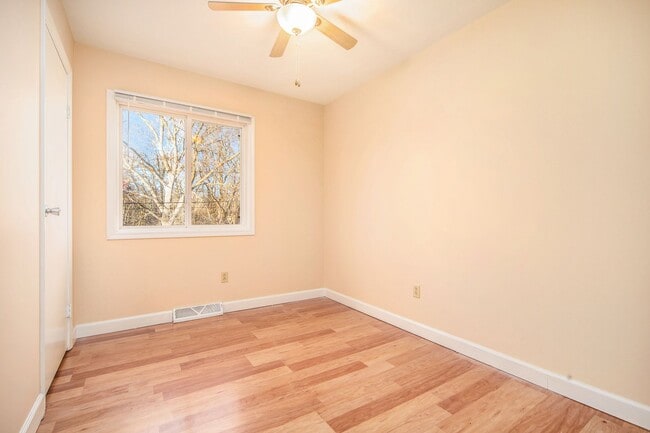 Building Photo - Modern 3BR Duplex – Just $1450! Security D...